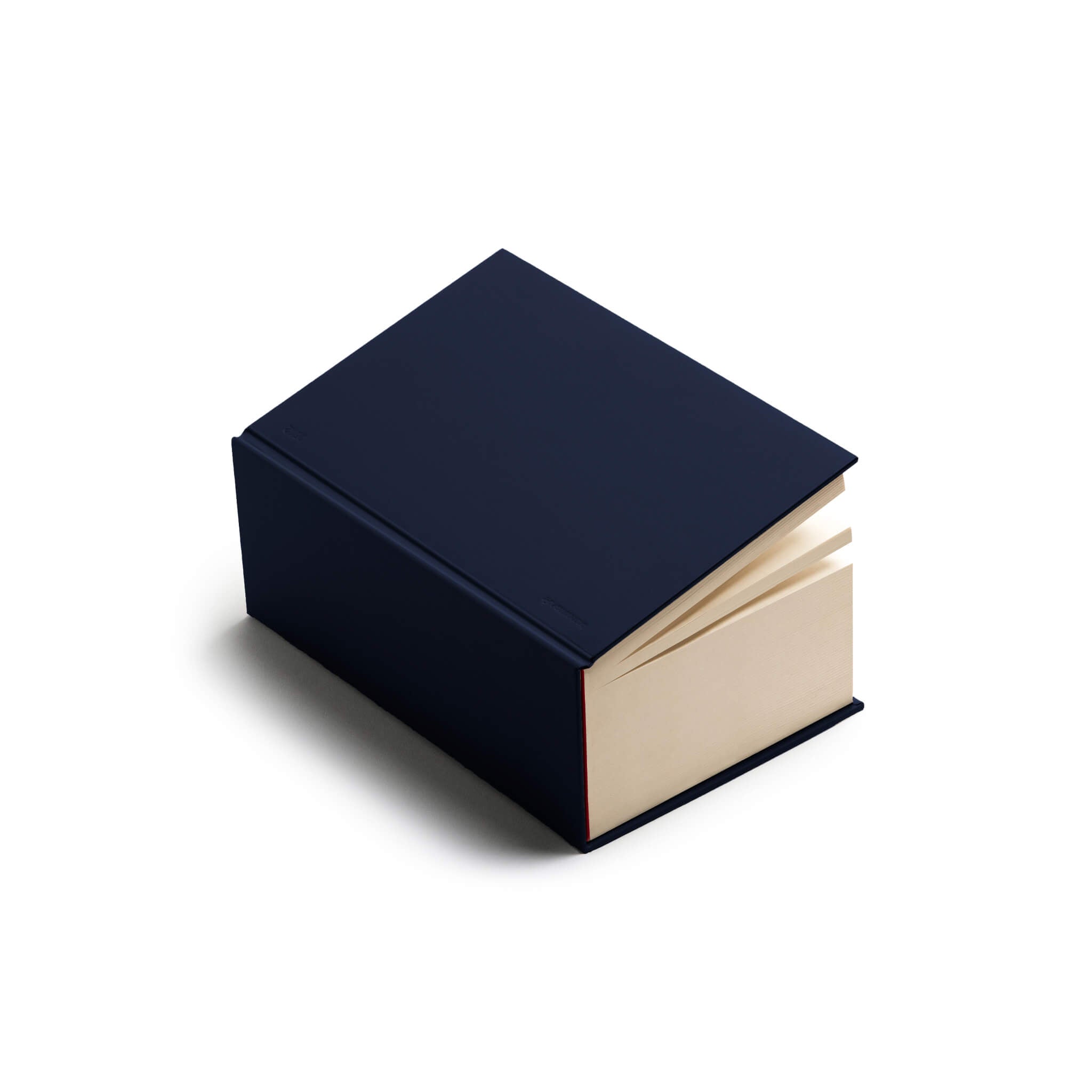basenotes 0512 notebook in deep navy hardcover, hand-sewn and crafted from FSC-certified bulky paper. A 1024-page design made for long writing and reflection.