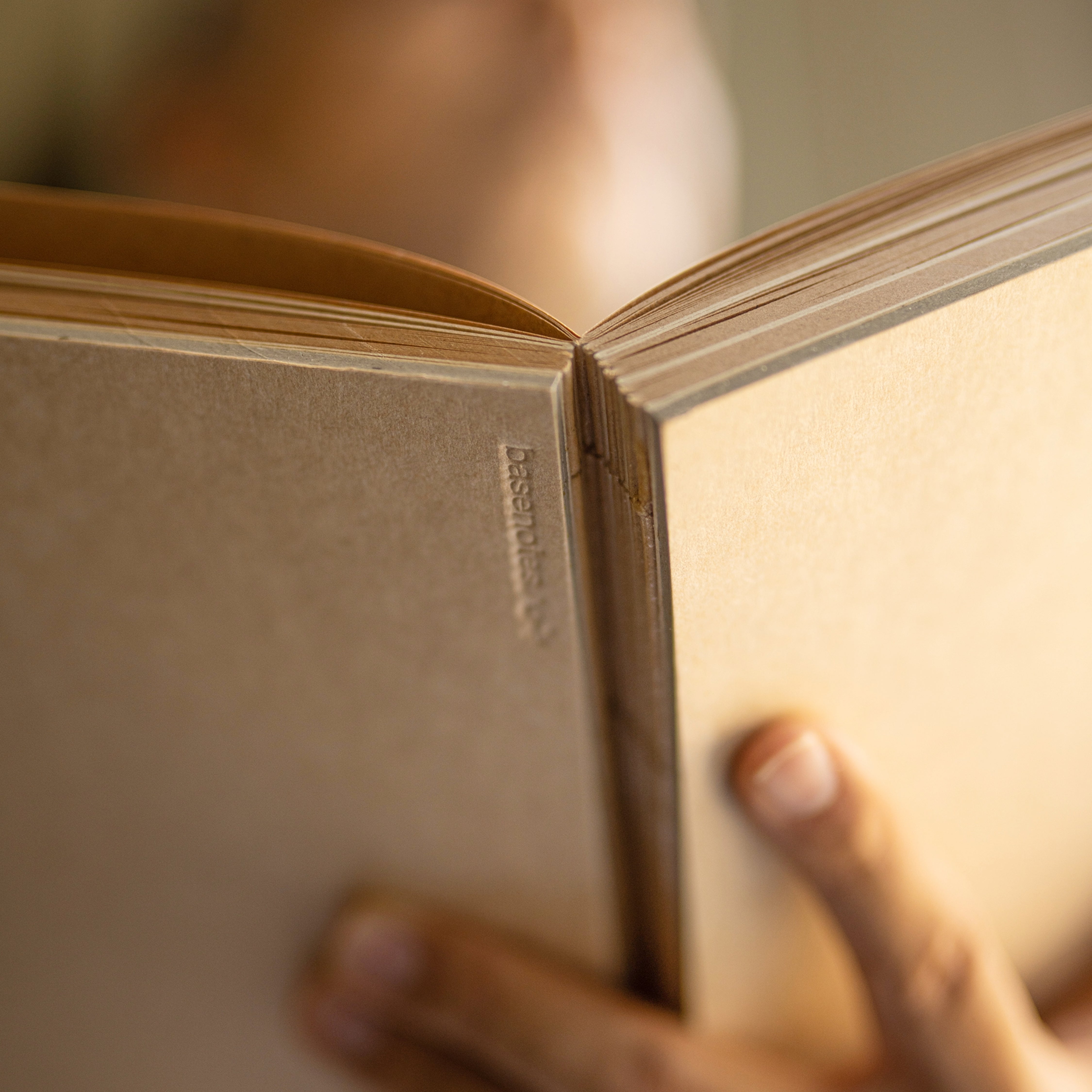 1623k Paperbook - Kraft Edition